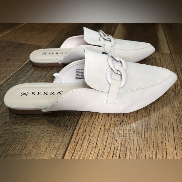 Serra Suede White Slip On Mule With Metal Chain Size 9 - Picture 8 of 11